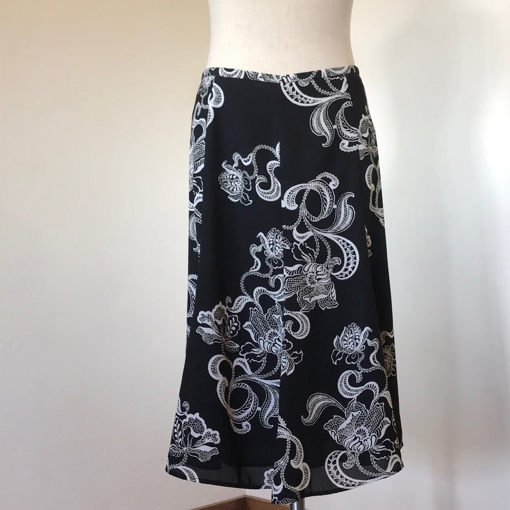 Jones Wear Black Skirt